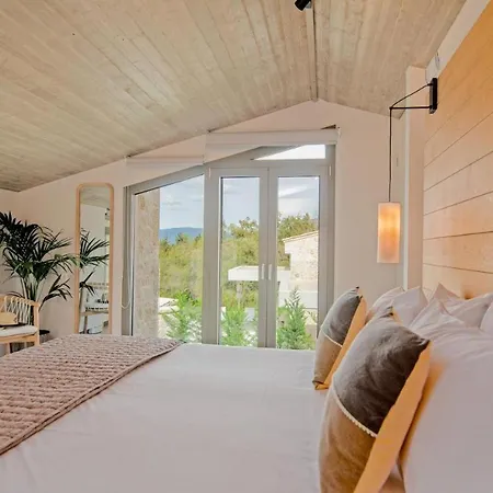 Vila De Lux Cu Piscina Privata بيت للعطل إيفوري نورد